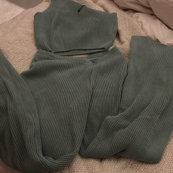 As Seen on Paige DeSirbo One Shoulder Top and Knit Pant Set - Picture 11 of 12